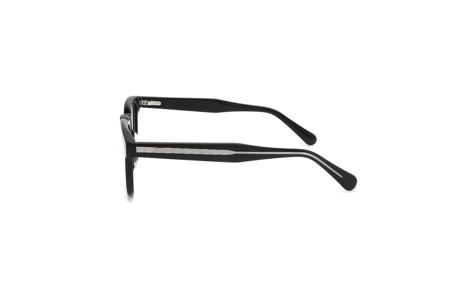 Optical Frames in UAE
