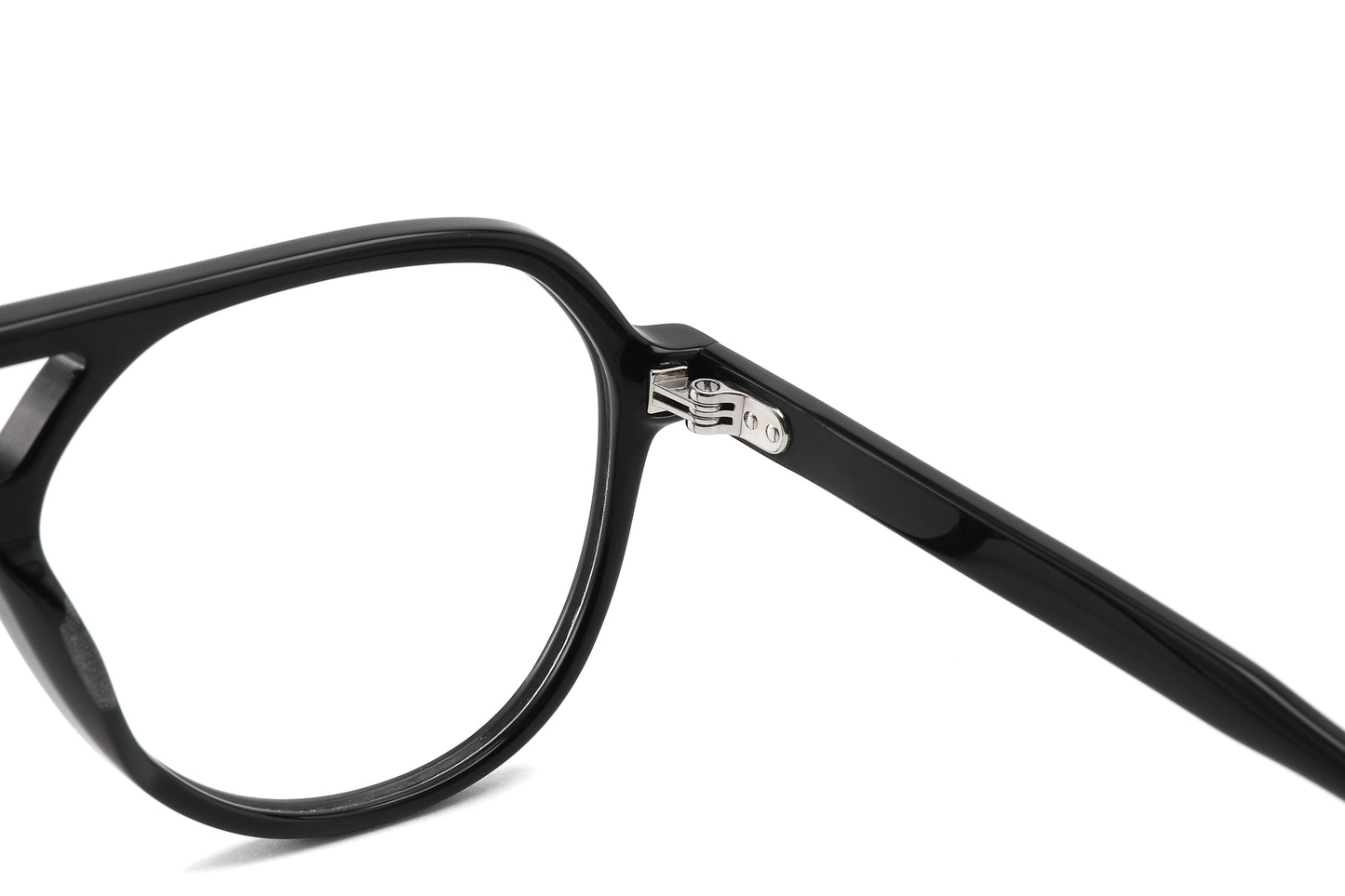 Optical Frames in UAE