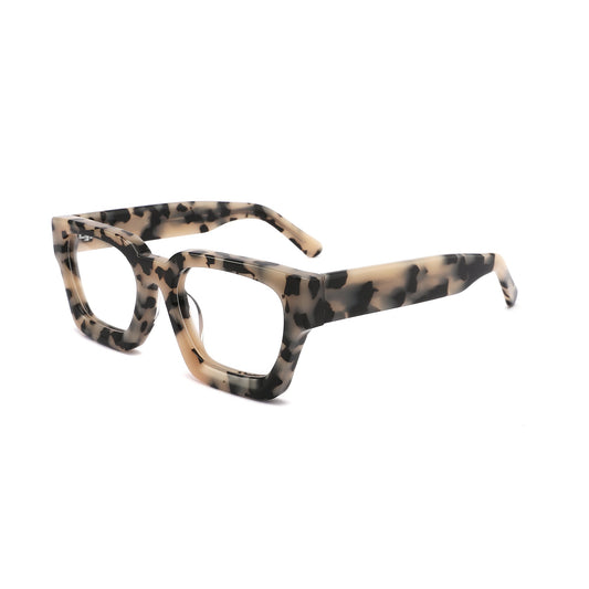 Optical Frames in UAE