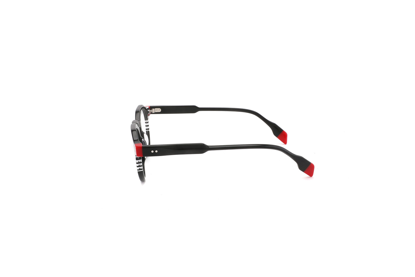 Optical Frames in UAE