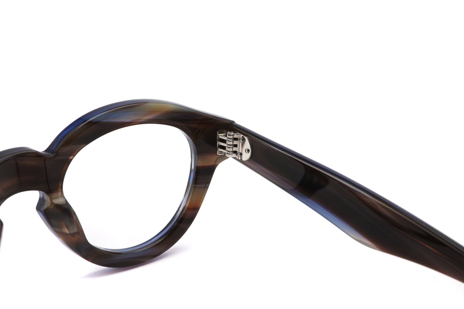 Optical Frames in UAE