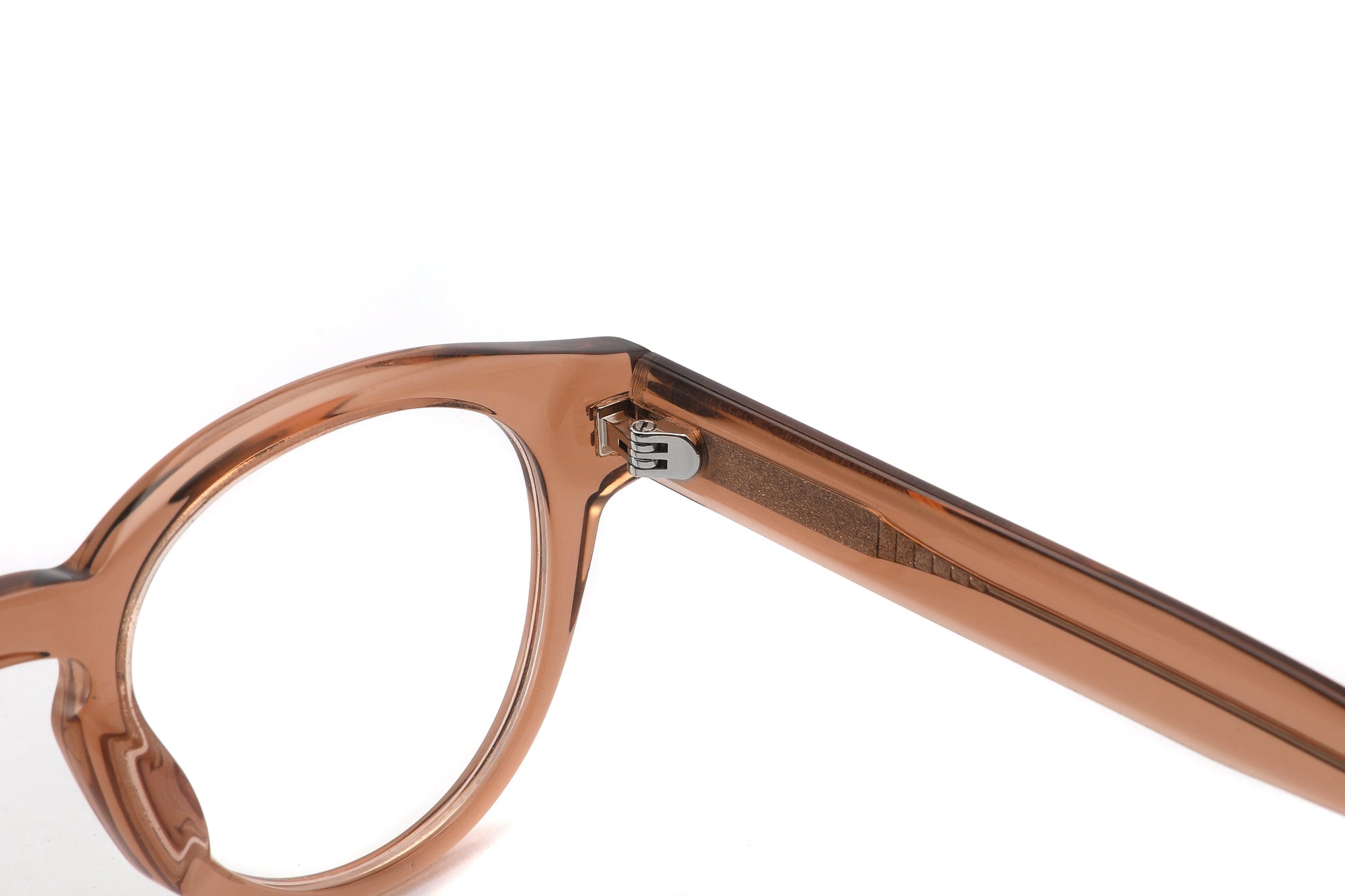 Optical Frames in UAE